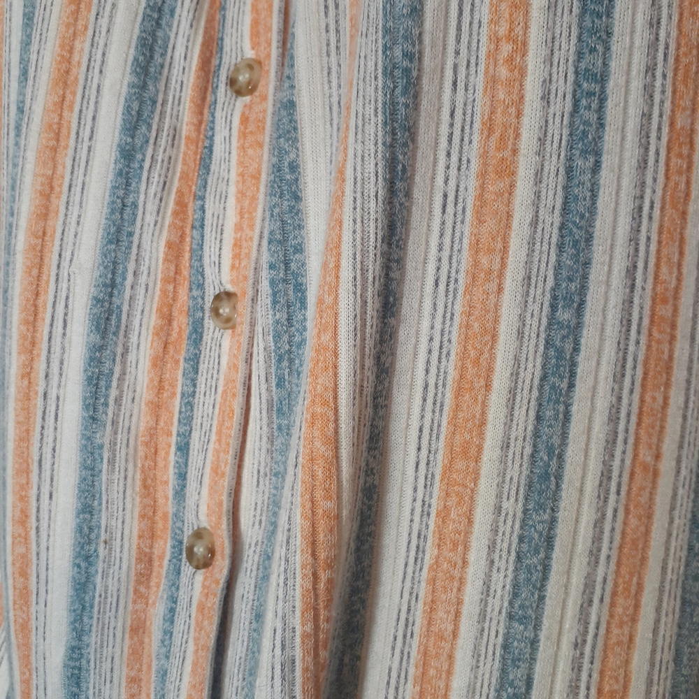 Blue Mood Striped Button-up Top - Picture 5 of 5